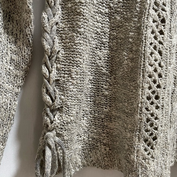 Knox Rose Sweater - Picture 3 of 4